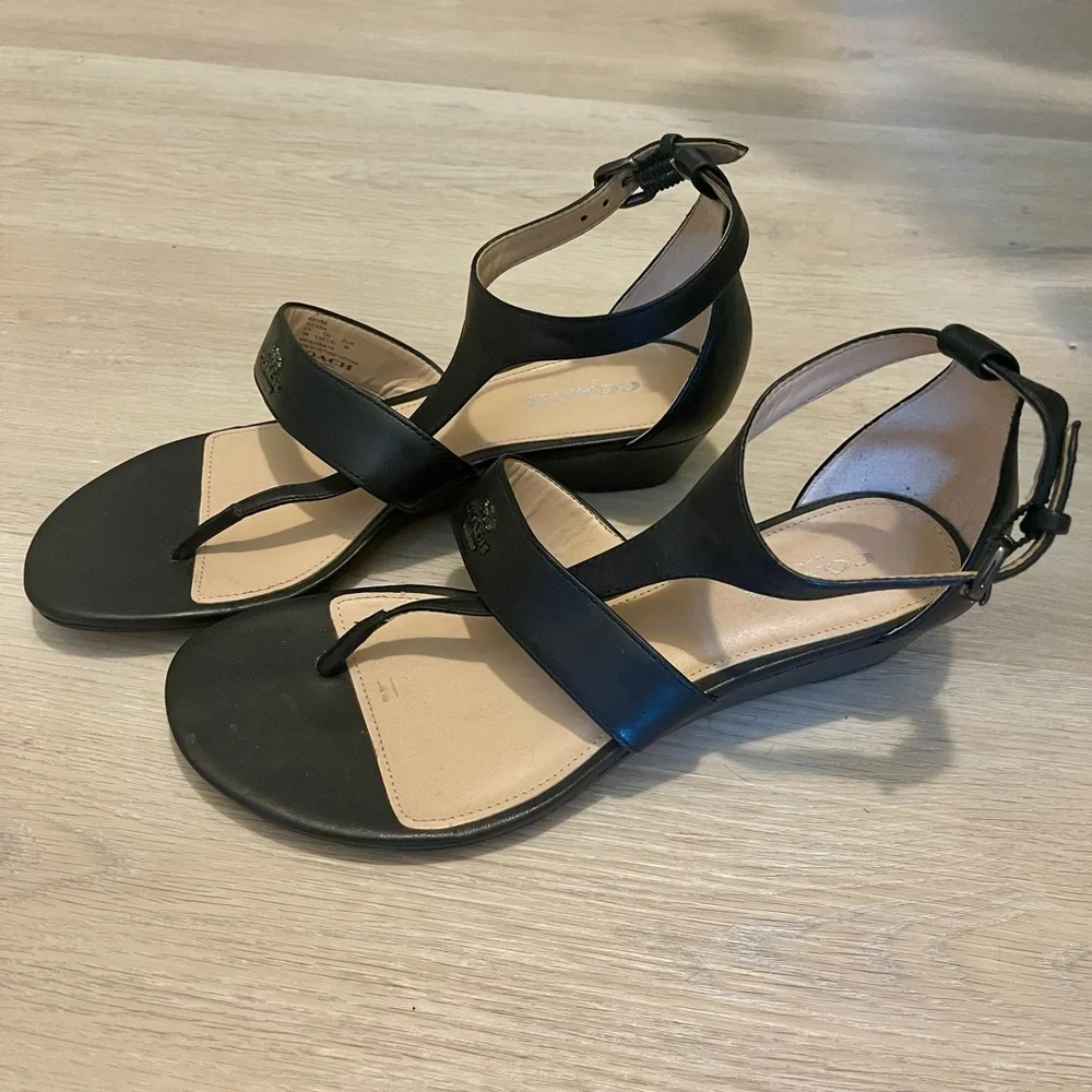 Coach Vienna Black Leather Thong Sandals